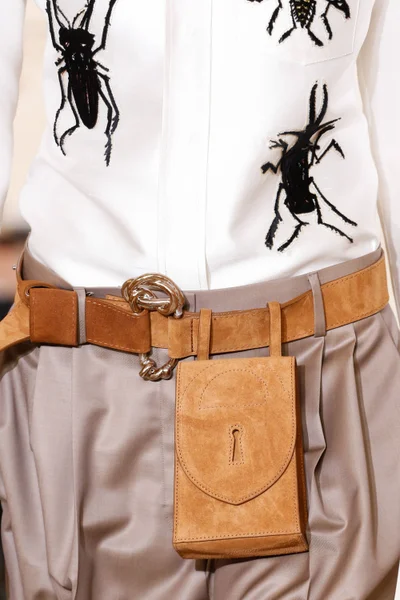 Look 5